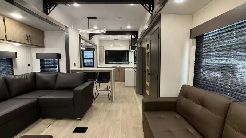 39LA Floorplan Main Room