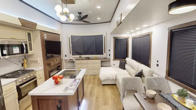 40CFL2B Floorplan Main Room